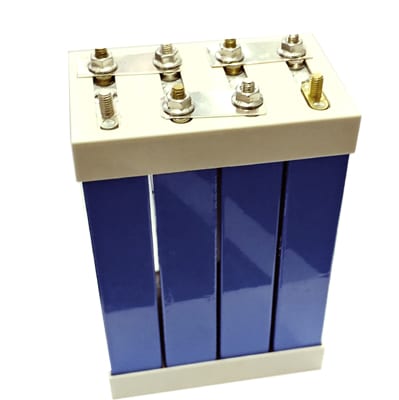 תא ליתיום במתח של 3.2V בהספק 25AH לשירשור ובנית מצבר ליתיום בכל מתח והספק Nano LiFePO4 Battery 3.2V 25AH