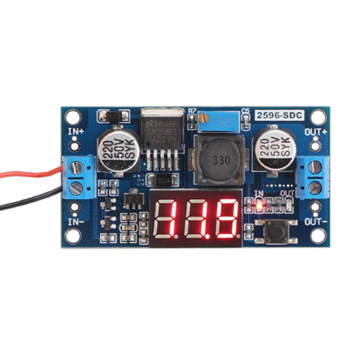 ממיר מתח נמוך 2A DC/DC טווח כניסה עד 40 וולט יציאה בהתאם לרצוי עד 40V בעל תצוגה דיגיטלית