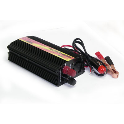 ממיר מתח 24V 600W גל ריבועי לשימוש ממצבר הרכב הספק כללי 600W להפעלת מכשירים חשמליים ברכב ללא צורך בגנרטור ישירות מהמצבר ל 220V .הספק 600 וואט, מתאים להפעלת כלי עבודה, מערכת הגברה ביתית או רמקולים מוגברים ברכב עד 600W ממיר מתח 24V 600W גל ריבועי לשימוש ממצבר הרכב הספק כללי 600W