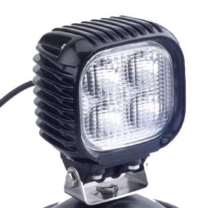 פנס לד פרוזקטור 40W אלומה ממוקדת עד 300 מטר עוצמתית במיוחד, עוצמת הארה Luminous:2200-3000Lm 40W Cree T6 LED
