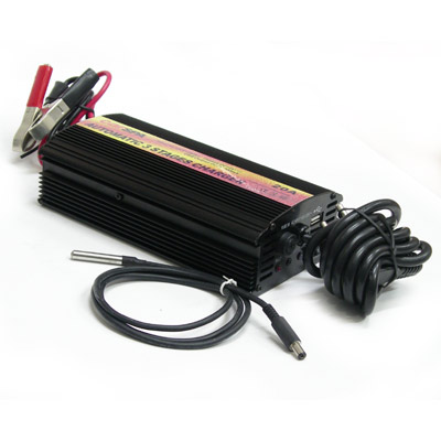 מטען מצברים 20A טעינה ב 3 שלבים Automatic 3 stage Charging, מיועד לטעינת מצברים 12 וולט, 12V SC1220
