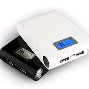 סוללה ניידת בעלת צג דיגיטלי 12000mAH למחשב טאבלט וסלולריים סמסונג, LG, אייפון ולכל מטרה