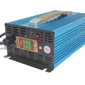 מטען לרכב חשמלי תפעולי 48V 20A קלאב קאר 48V/20A Charger