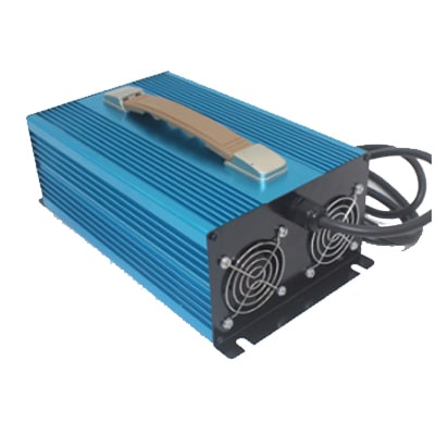 מטען לרכב חשמלי תפעולי 48V 20A קלאב קאר 48V/20A Charger